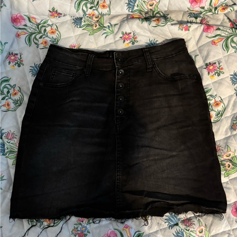 Kendall & Kylie Black Denim Skirt